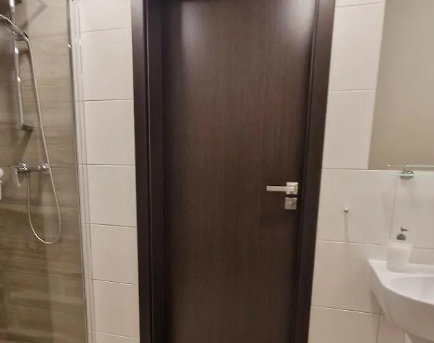 Gęsi Puch Kompleks wypoczynkowy *