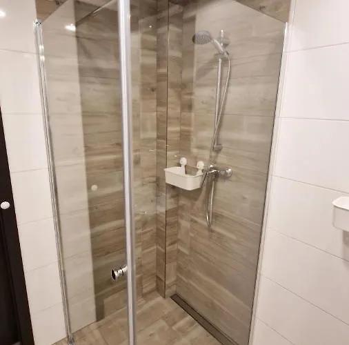 Gęsi Puch Kompleks wypoczynkowy *